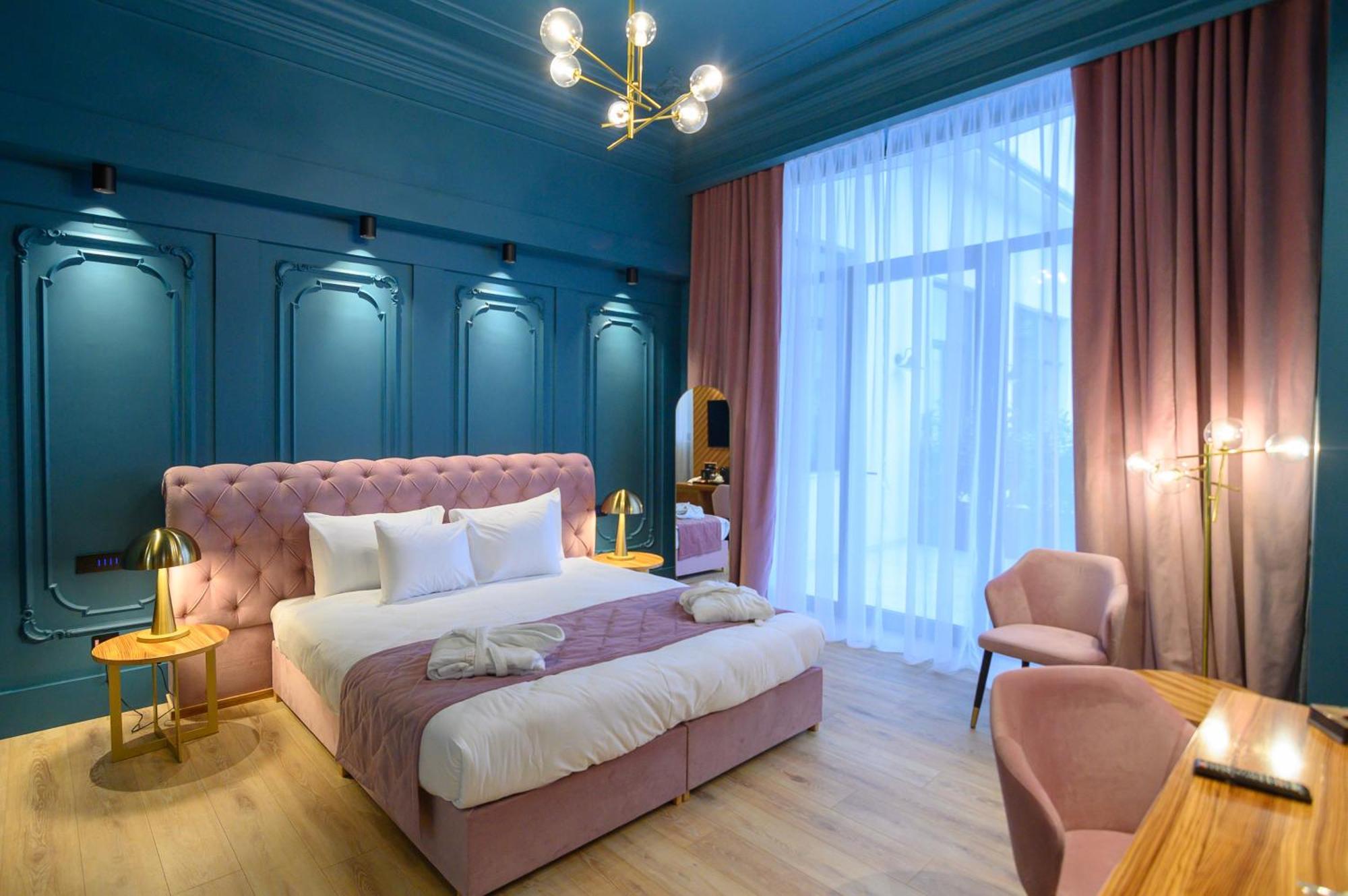 Hotel Viena Satu Mare Bagian luar foto